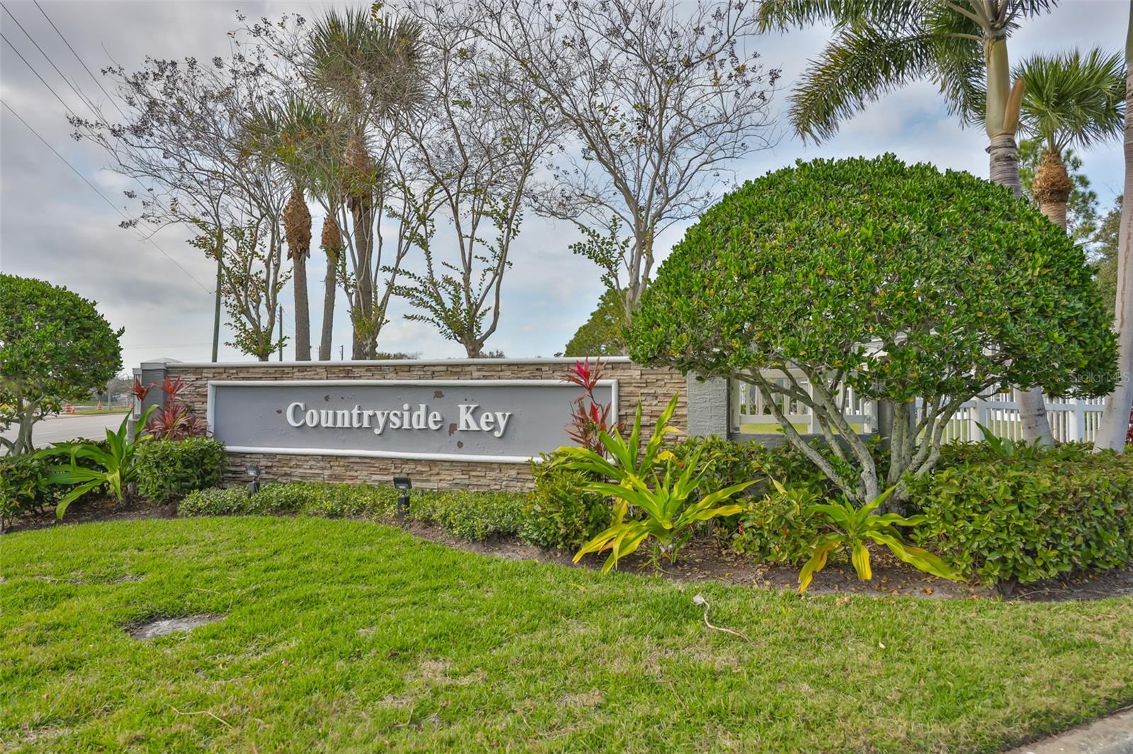 COUNTRYSIDE KEY - Residential