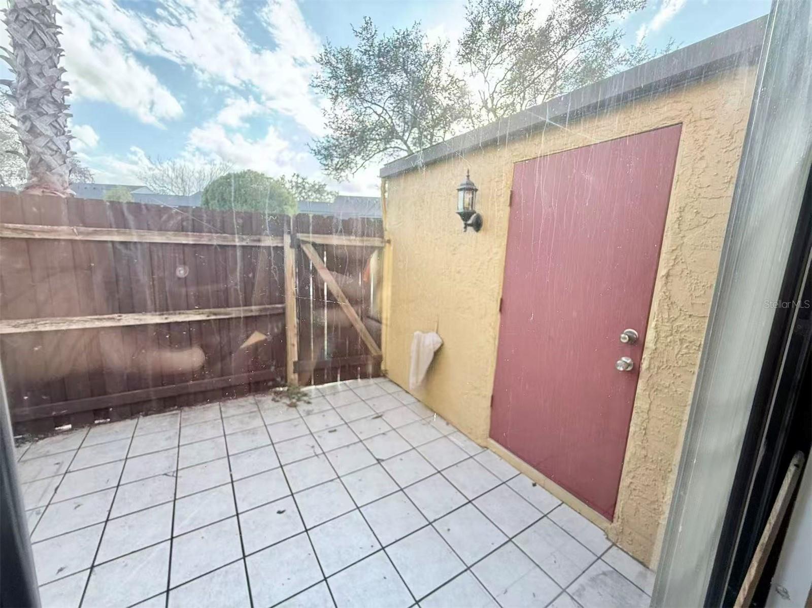 HIDDEN OAKS CONDO PH 10 - Residential