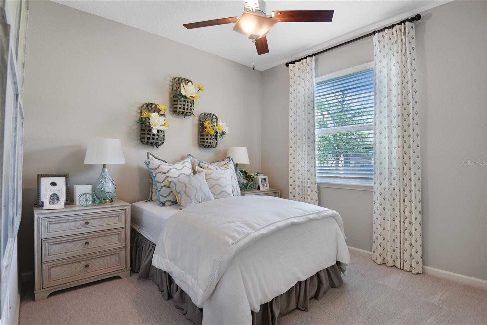 SEMINOLE PALMS - Residential