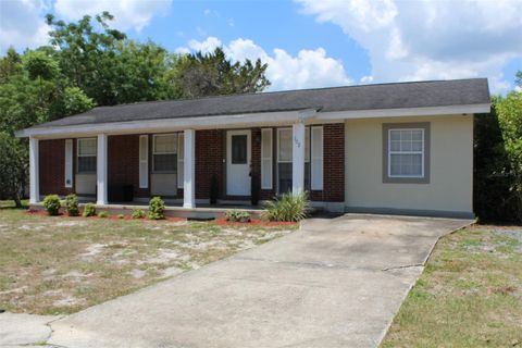 Photo of 102 Amigos Road, Debary, FL 32713 (MLS # V4948761)