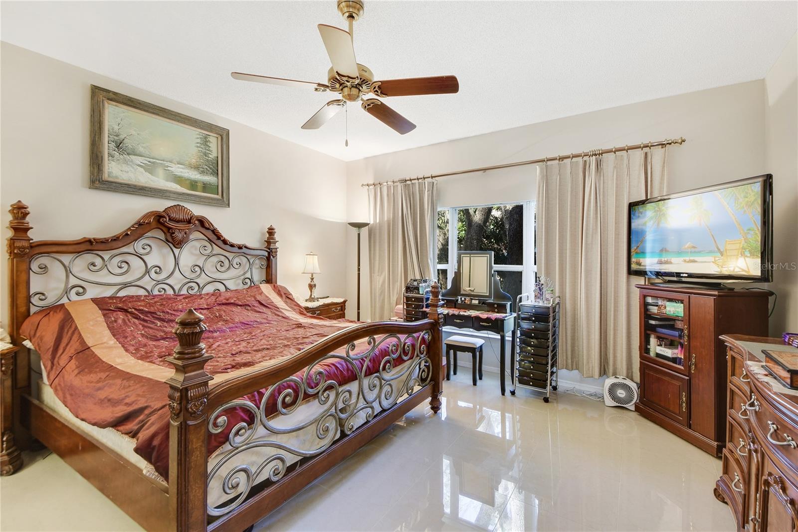 REFLECTIONS - Residential