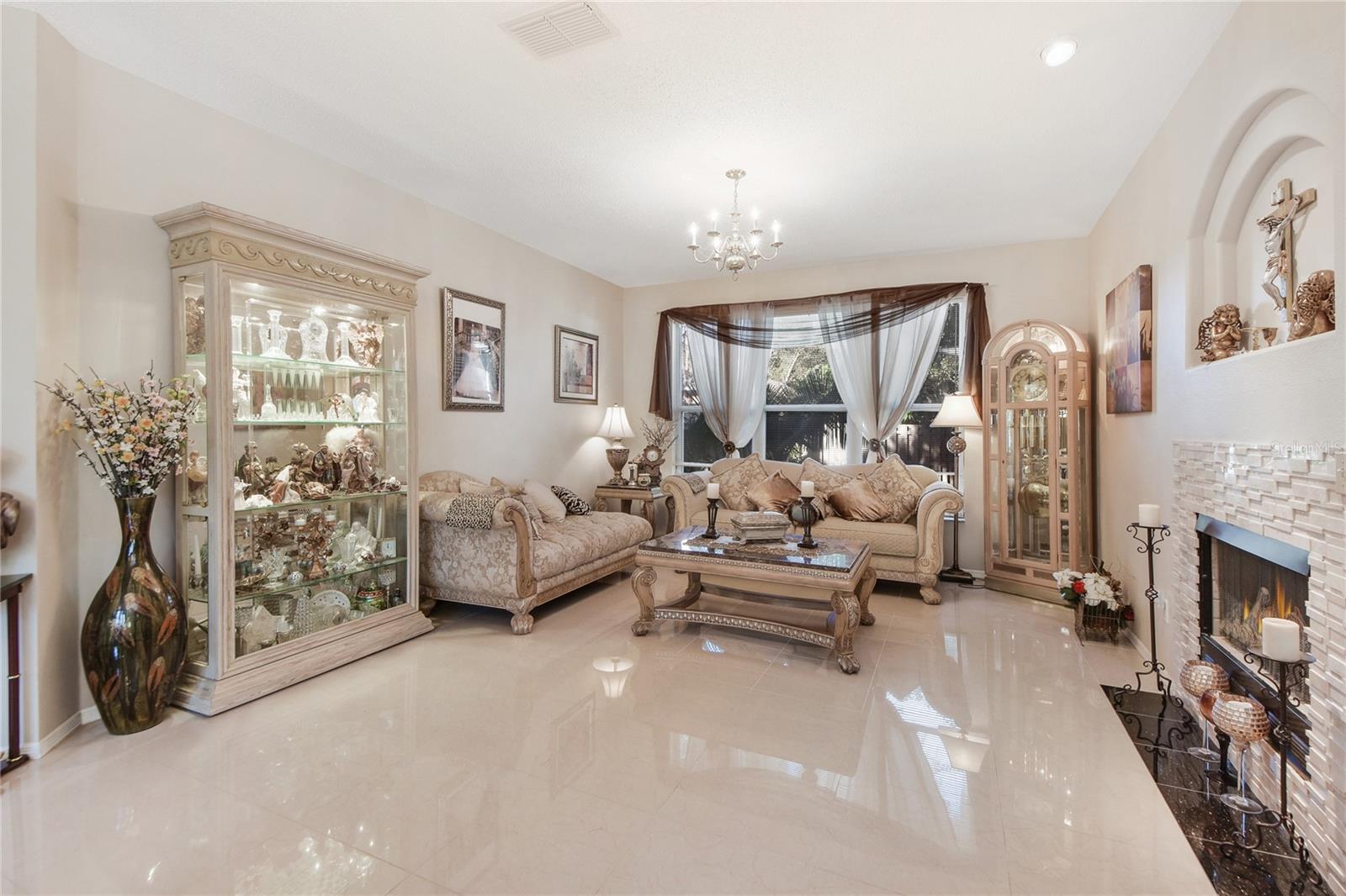 REFLECTIONS - Residential