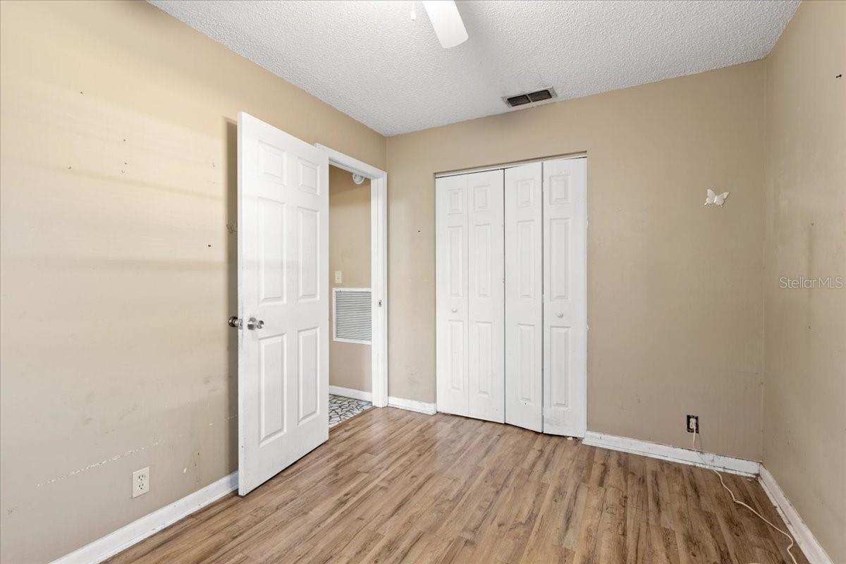 MANATEE FARMS ESTATES - Residential