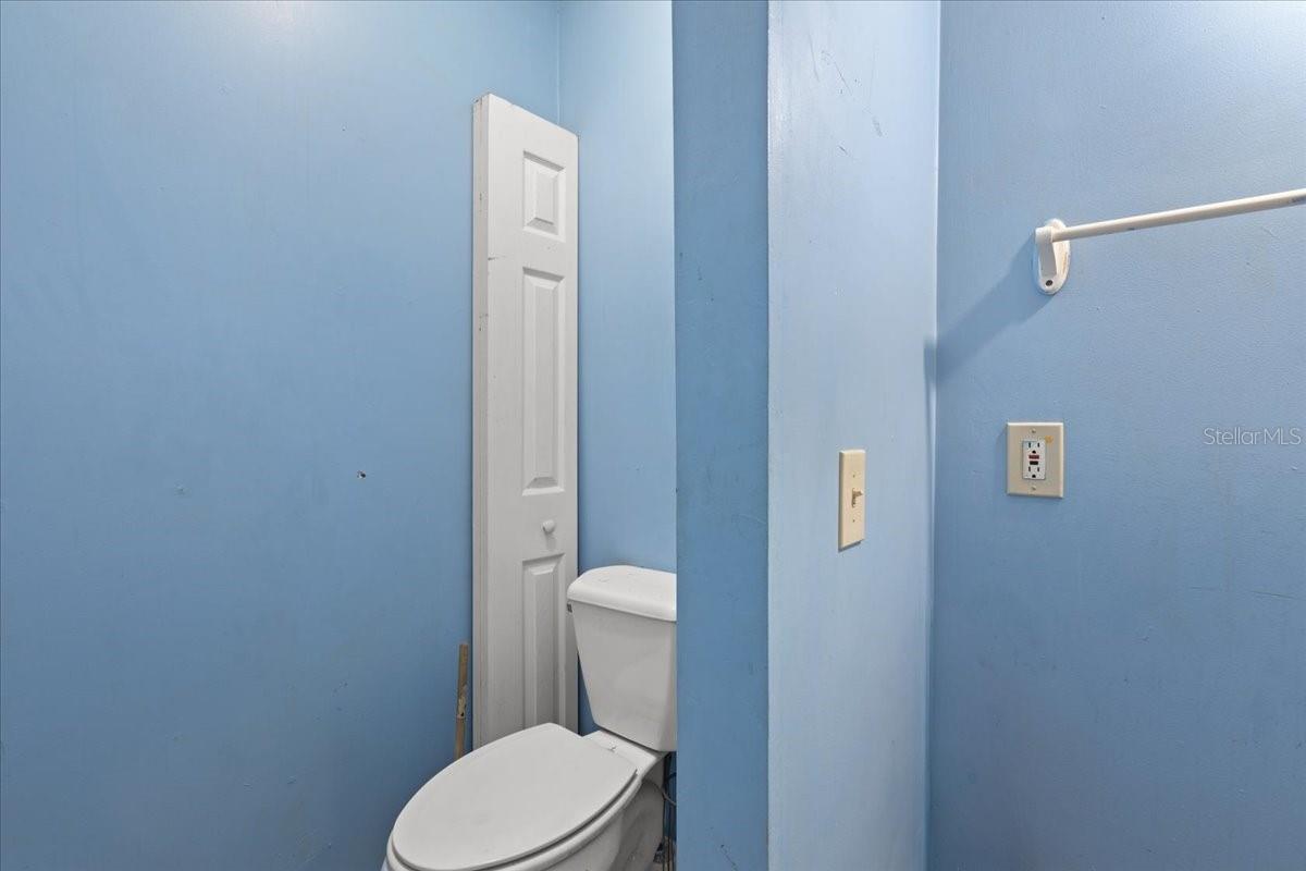 MANATEE FARMS ESTATES - Residential