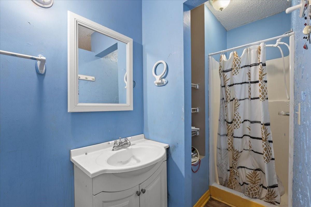 MANATEE FARMS ESTATES - Residential