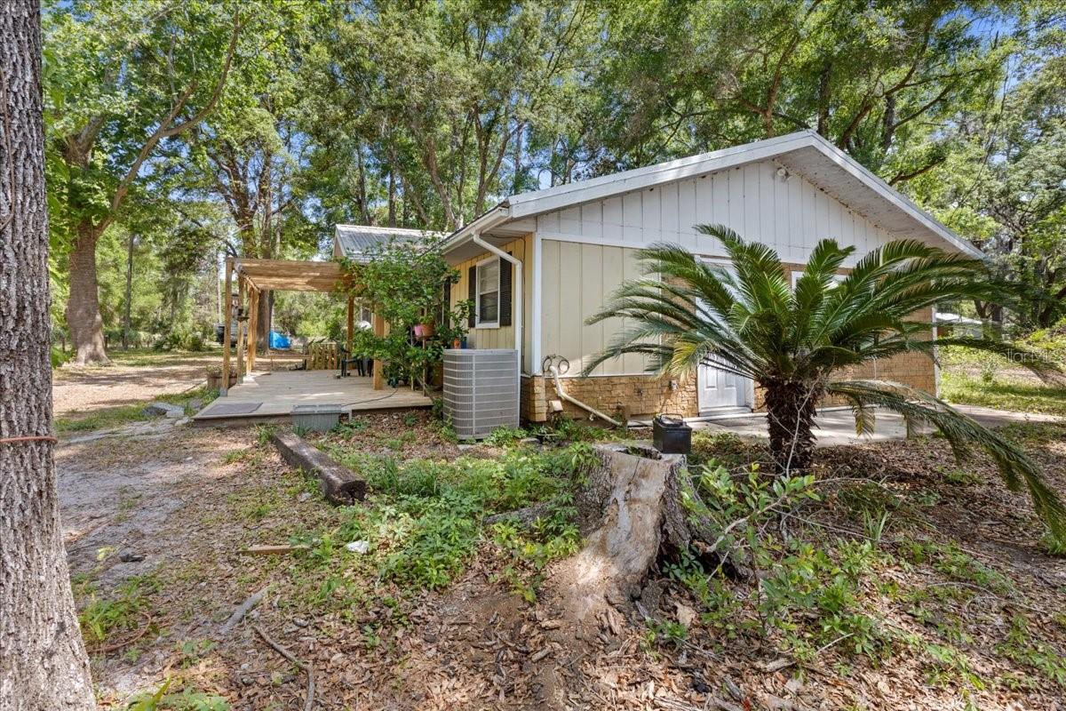 MANATEE FARMS ESTATES - Residential