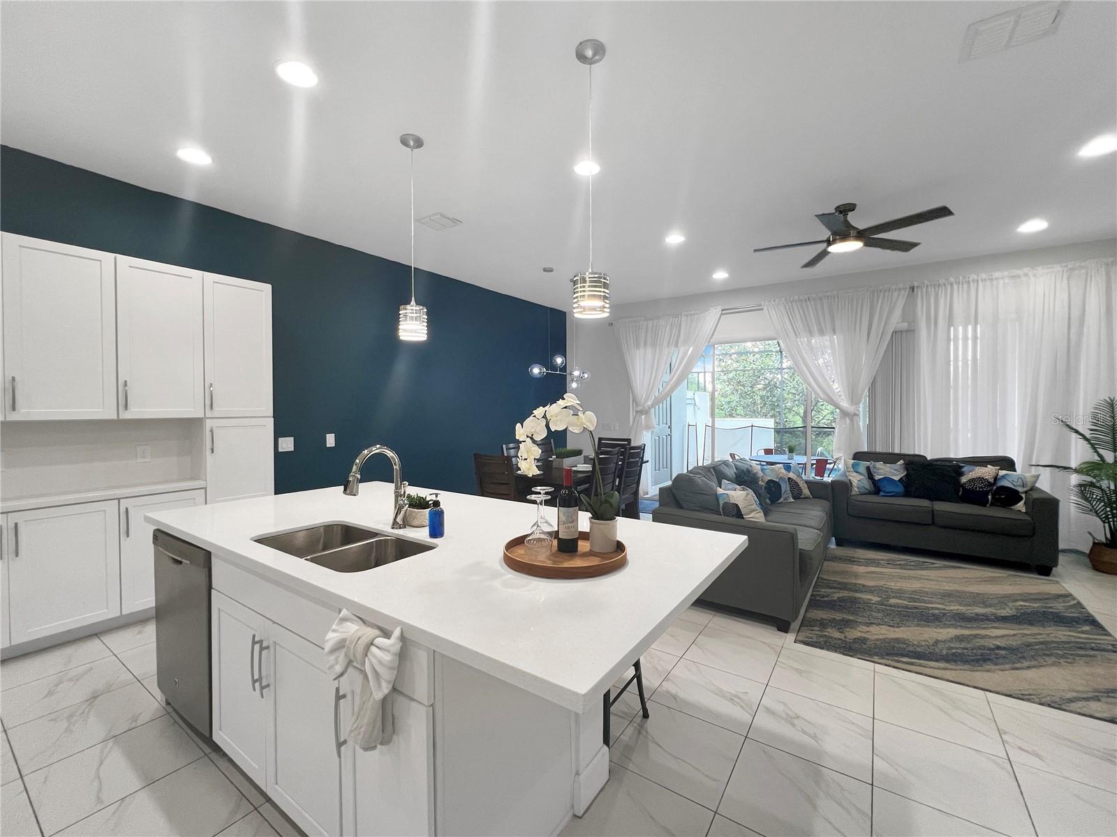 454 CAPTIVA DRIVE