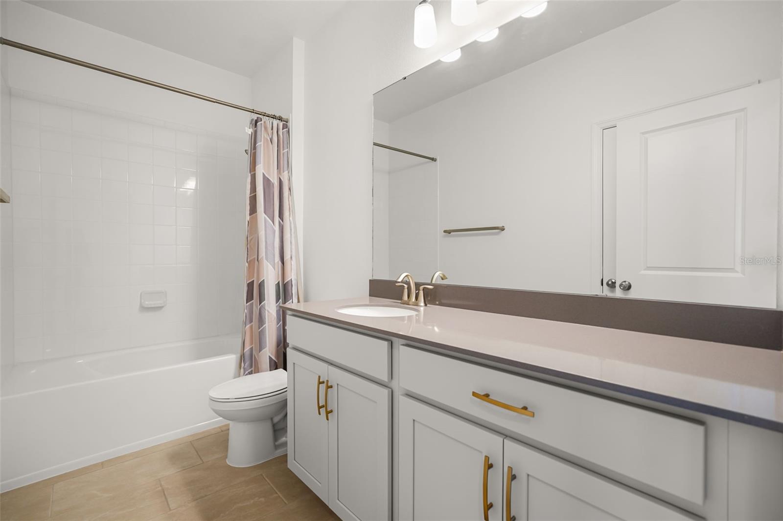 ESTATES AT RIVERCREST - Residential