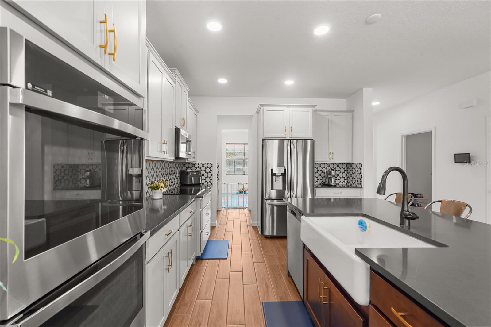 ESTATES AT RIVERCREST - Residential