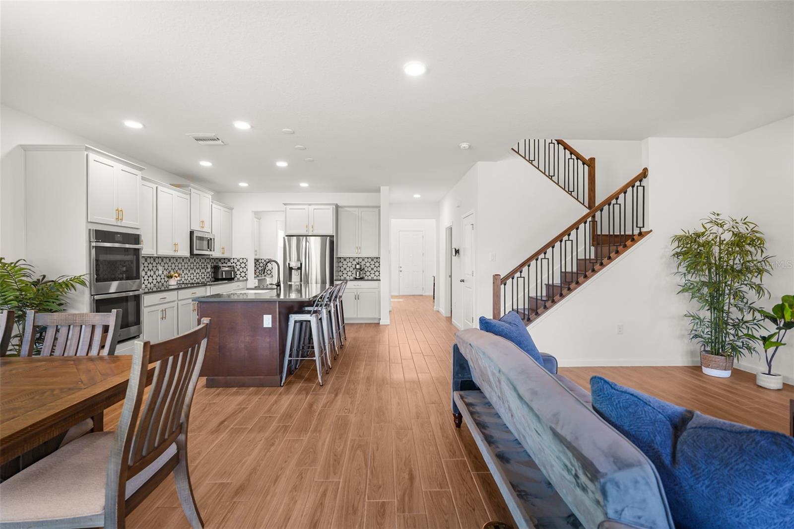 ESTATES AT RIVERCREST - Residential