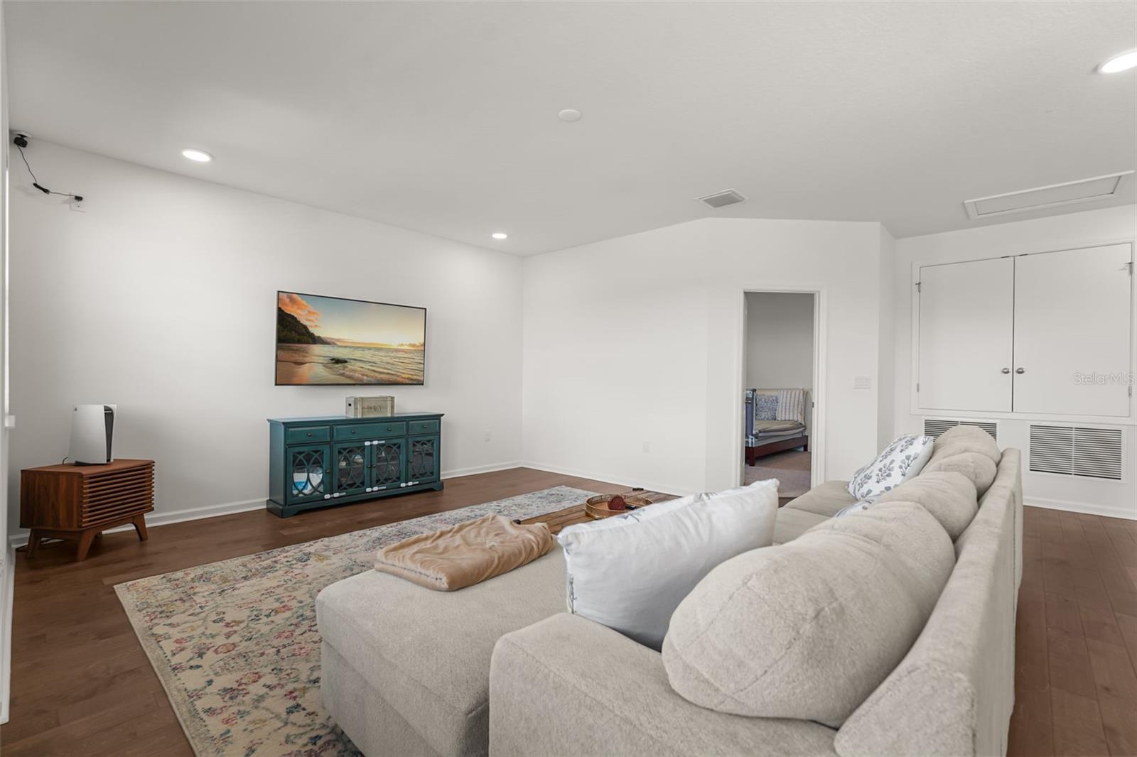 ESTATES AT RIVERCREST - Residential