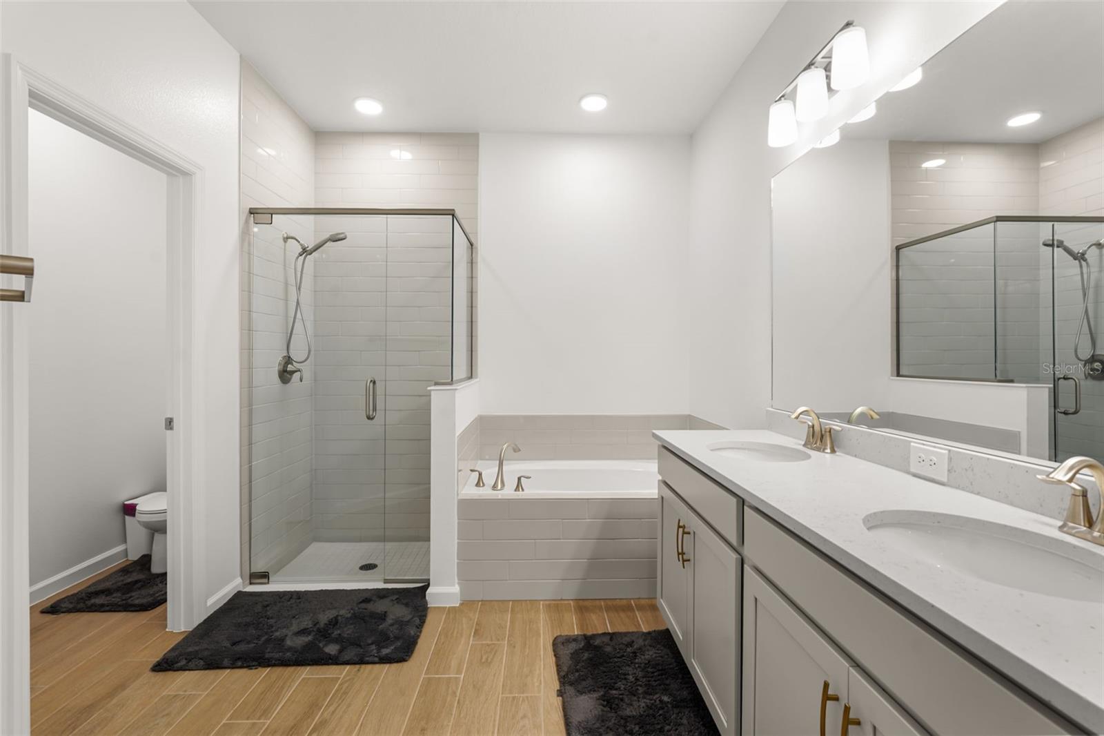 ESTATES AT RIVERCREST - Residential