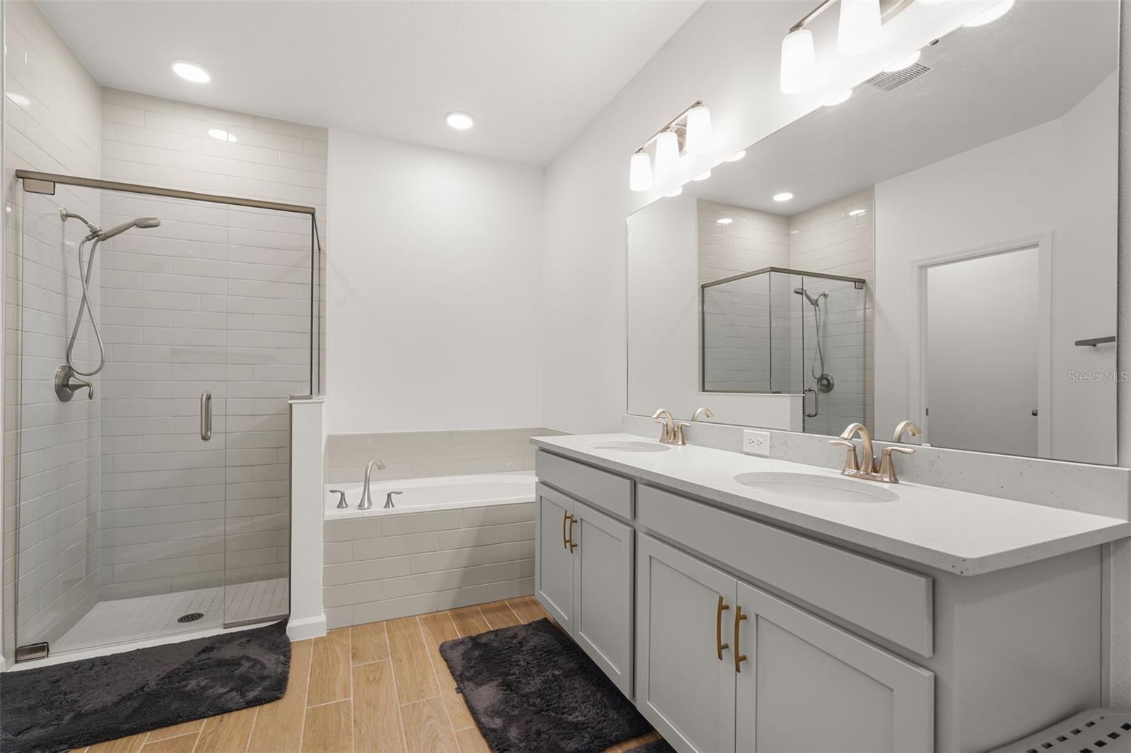 ESTATES AT RIVERCREST - Residential