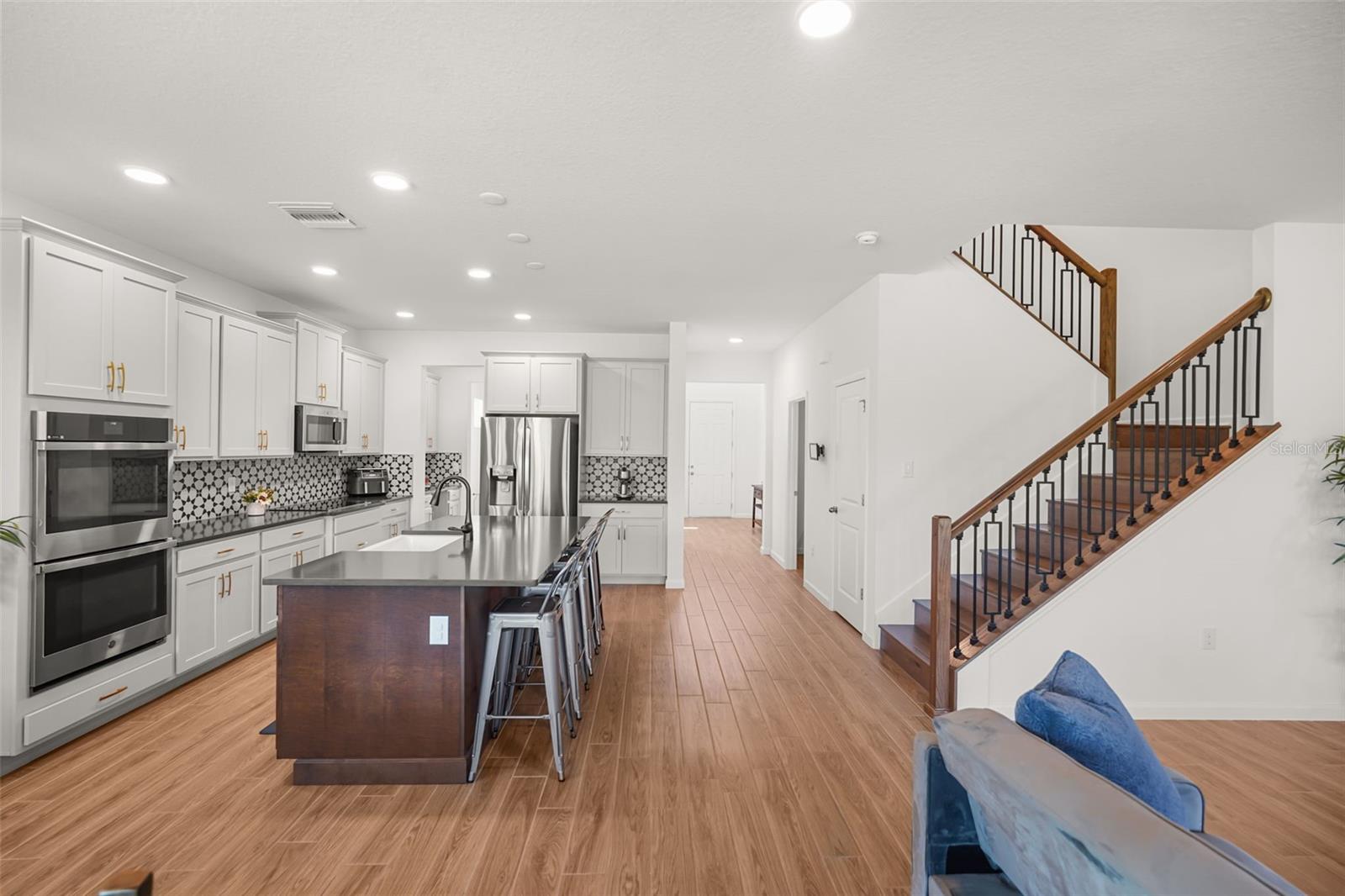 ESTATES AT RIVERCREST - Residential