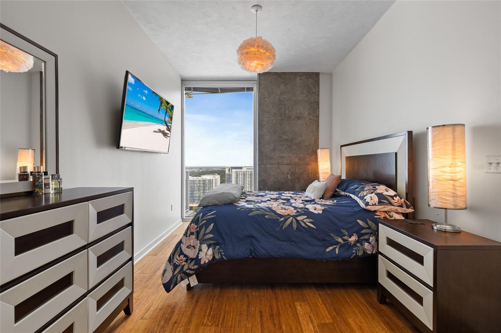 SOLAIRE/PLAZA CONDO - Residential