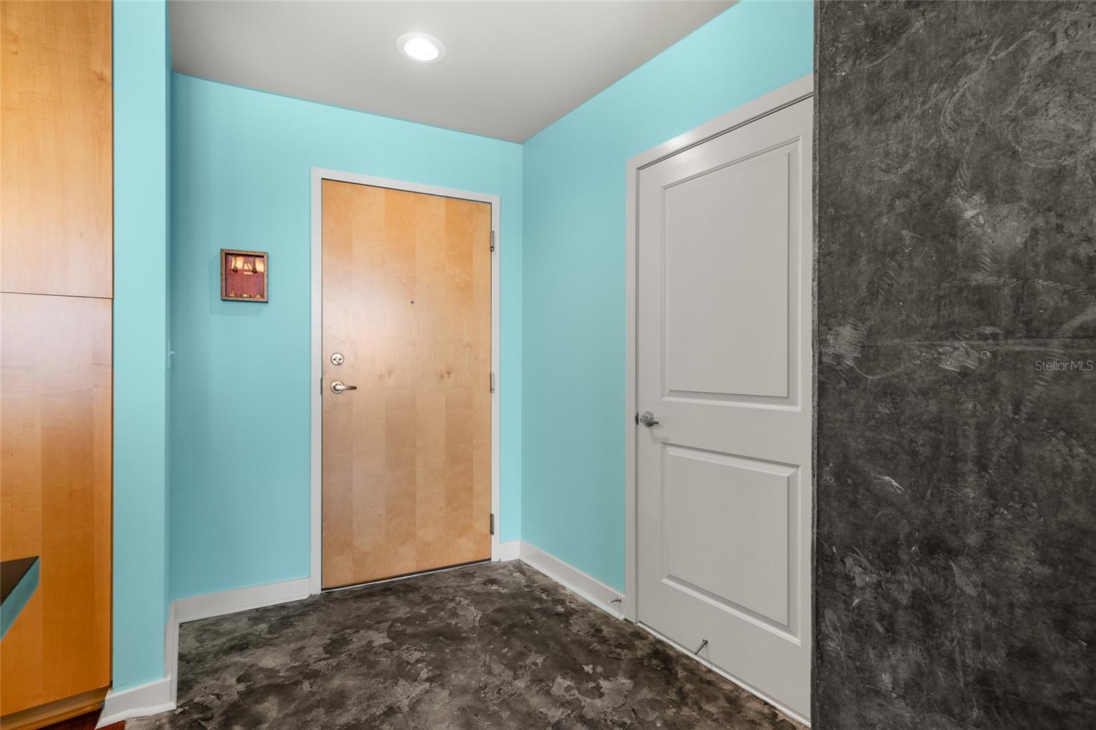 SOLAIRE/PLAZA CONDO - Residential