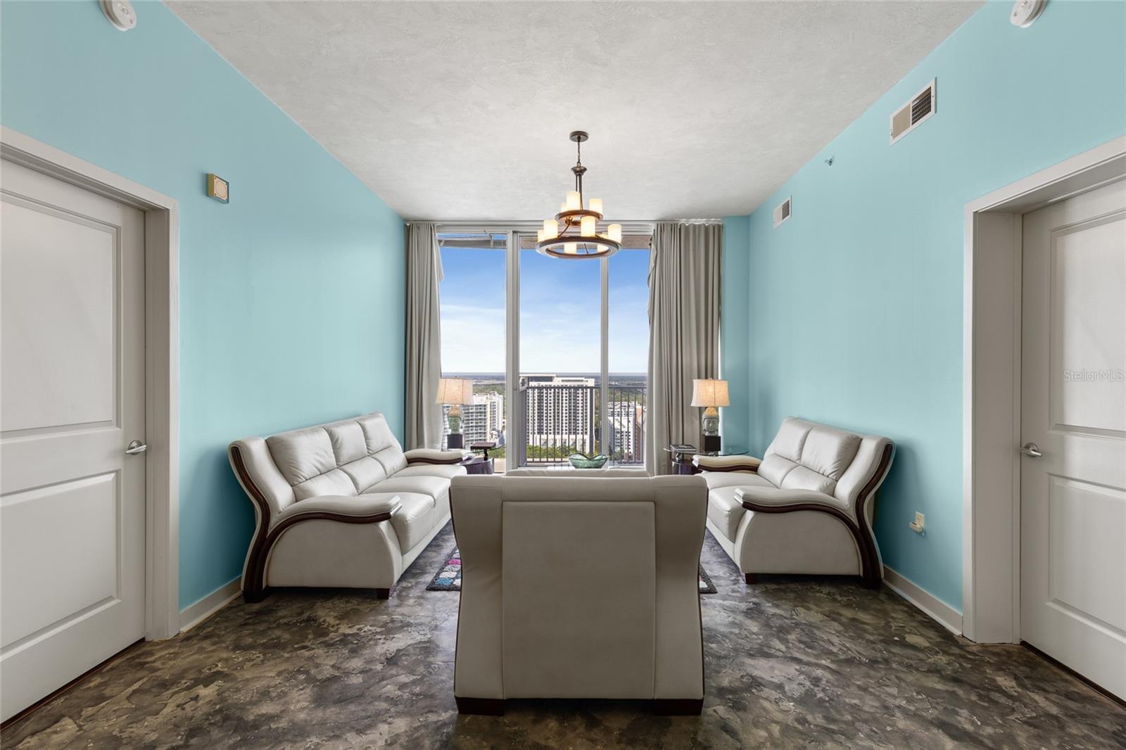 SOLAIRE/PLAZA CONDO - Residential