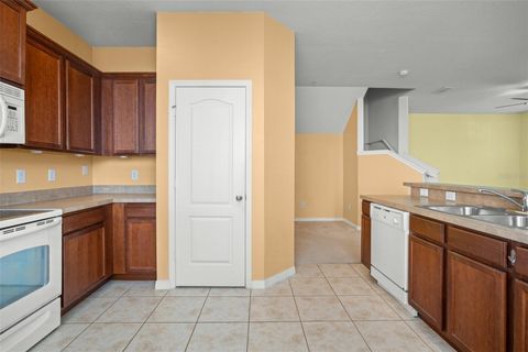 Condominium in ORLANDO FL 10359 LAKE DISTRICT LANE 13.jpg