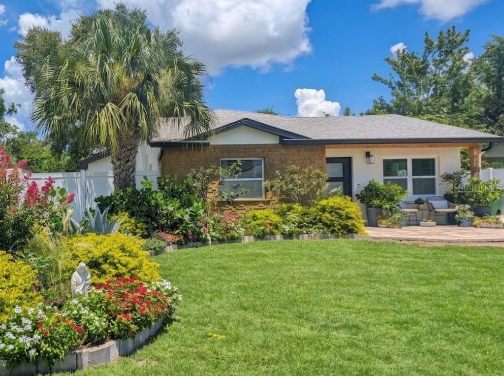 Photo of 3509 W Rogers Avenue, Tampa, FL 33611 (MLS # TB8554449)