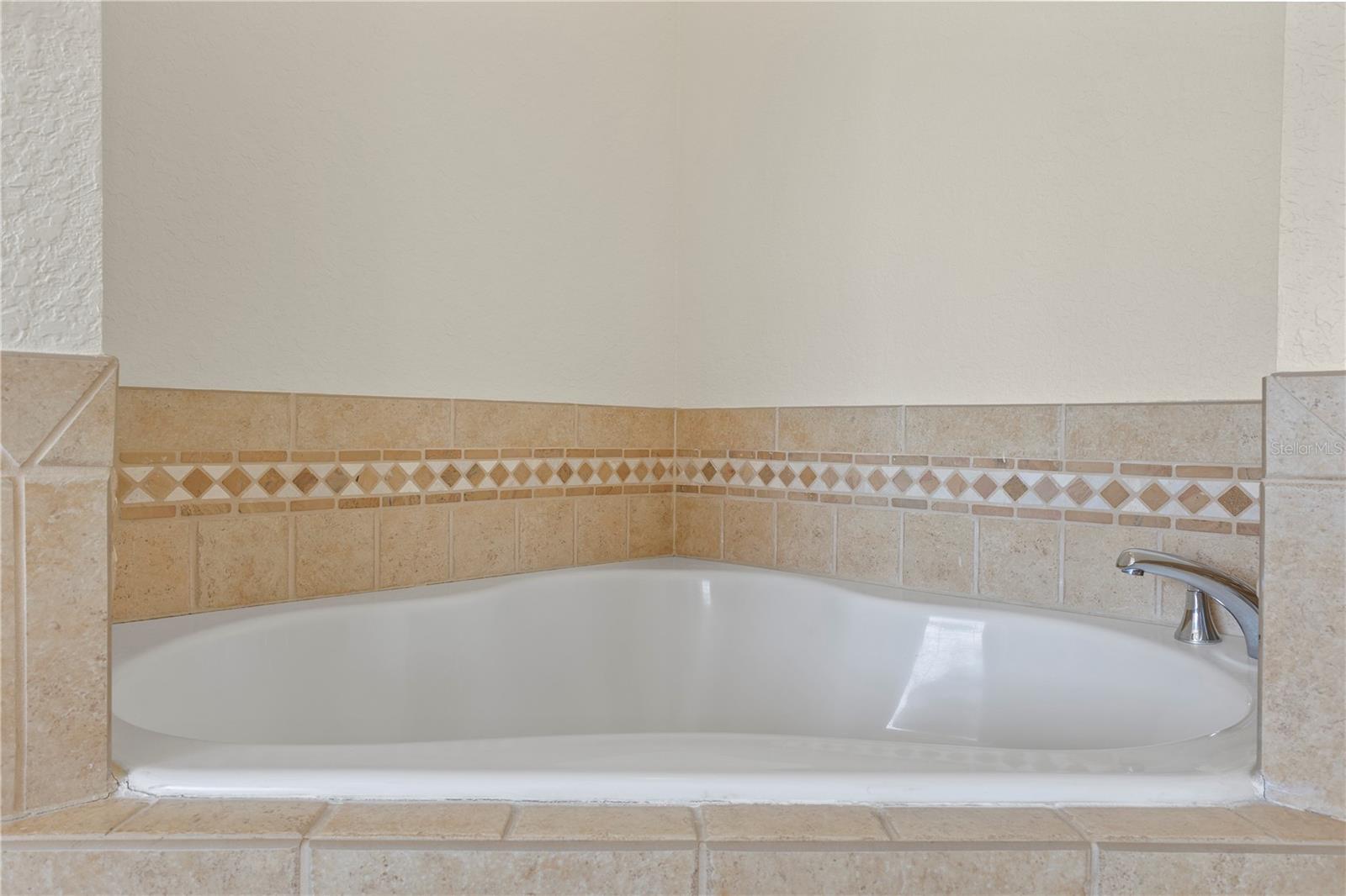 SEVEN EAGLES CONDO - Residential