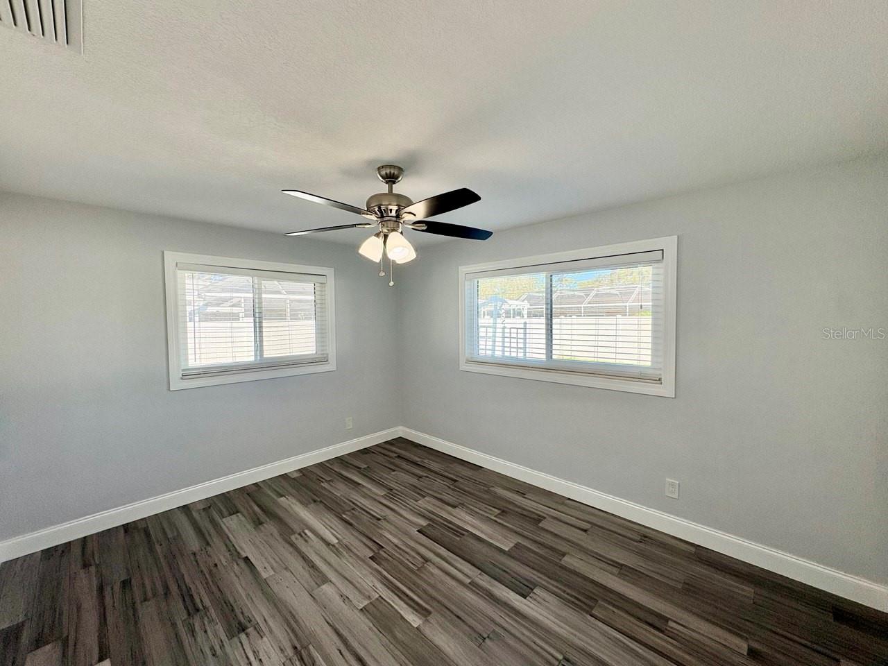 BARCLEY ESTATES - Residential Lease