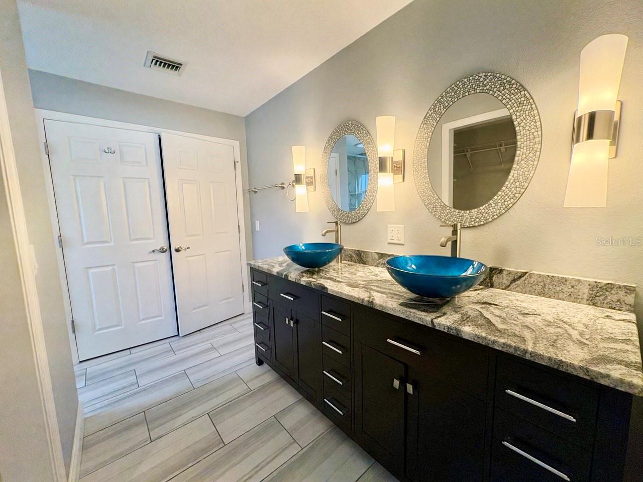 BARCLEY ESTATES - Residential Lease