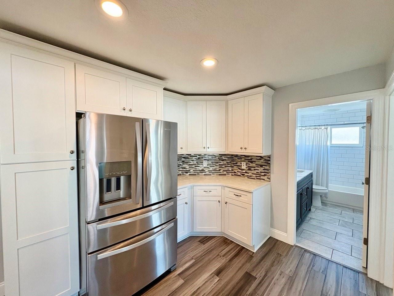 BARCLEY ESTATES - Residential Lease