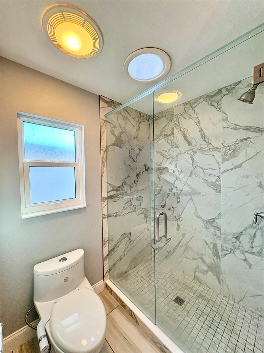 BARCLEY ESTATES - Residential Lease