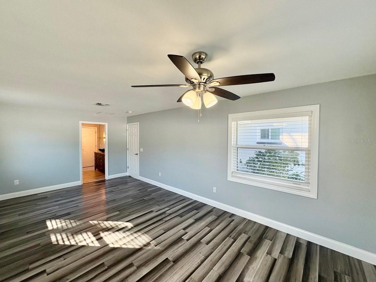 BARCLEY ESTATES - Residential Lease