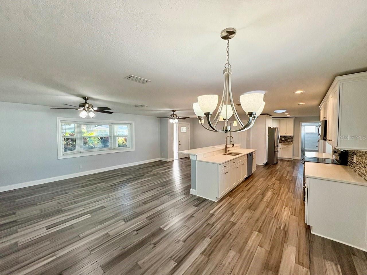 BARCLEY ESTATES - Residential Lease