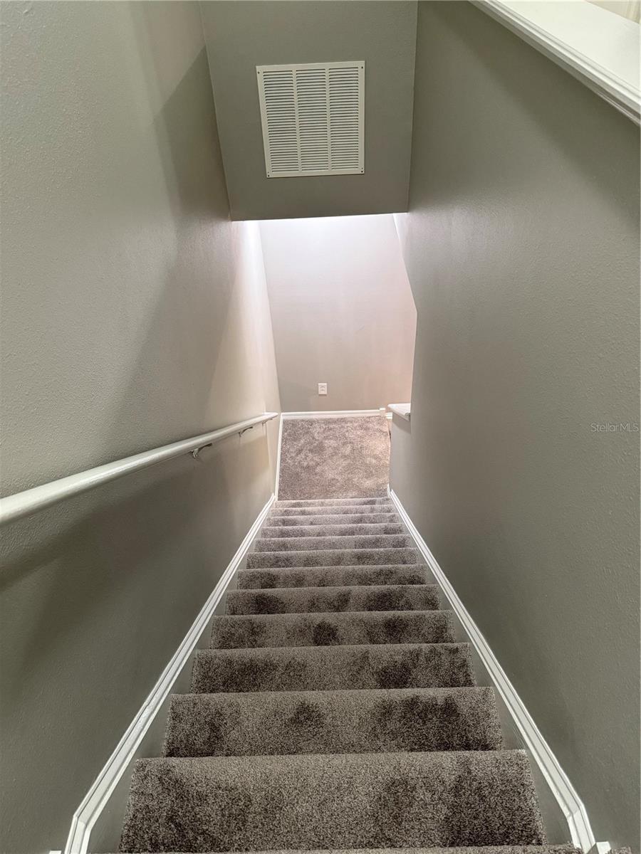 FISHHAWK RANCH TWNHMS PH 01 - Residential Lease