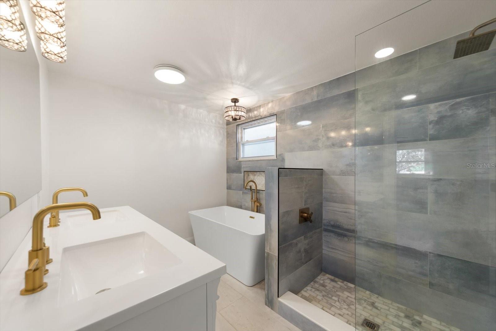 BOCA CIEGA RIDGE 5TH ADD UNIT TWO - Residential