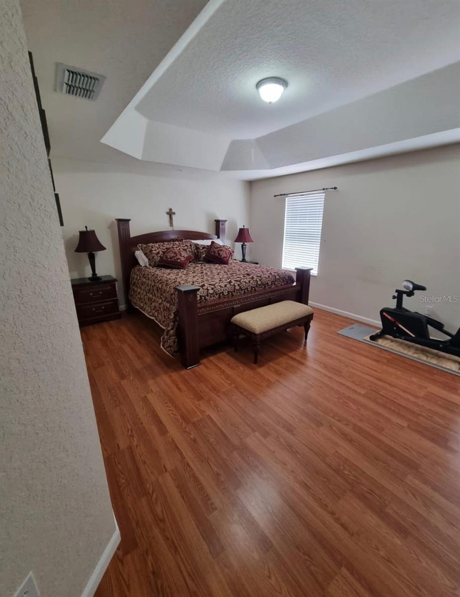 TOWNHOMES OF FLORA RIDGE - Residential Lease