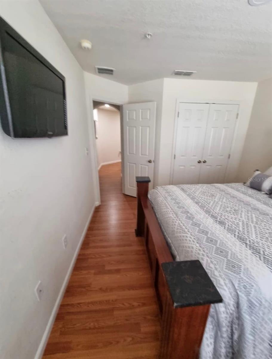 TOWNHOMES OF FLORA RIDGE - Residential Lease