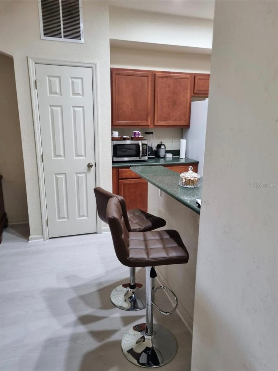 TOWNHOMES OF FLORA RIDGE - Residential Lease