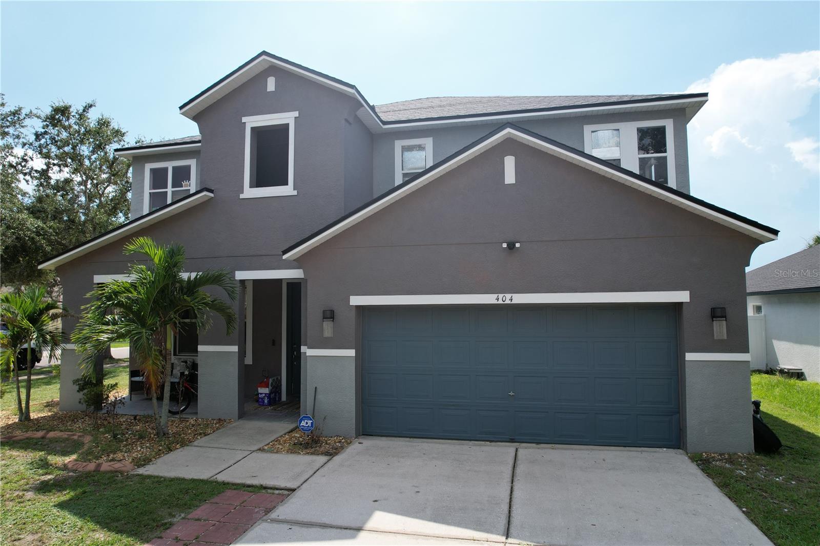 BLACKSTONE AT BAY PARK - Residential Lease