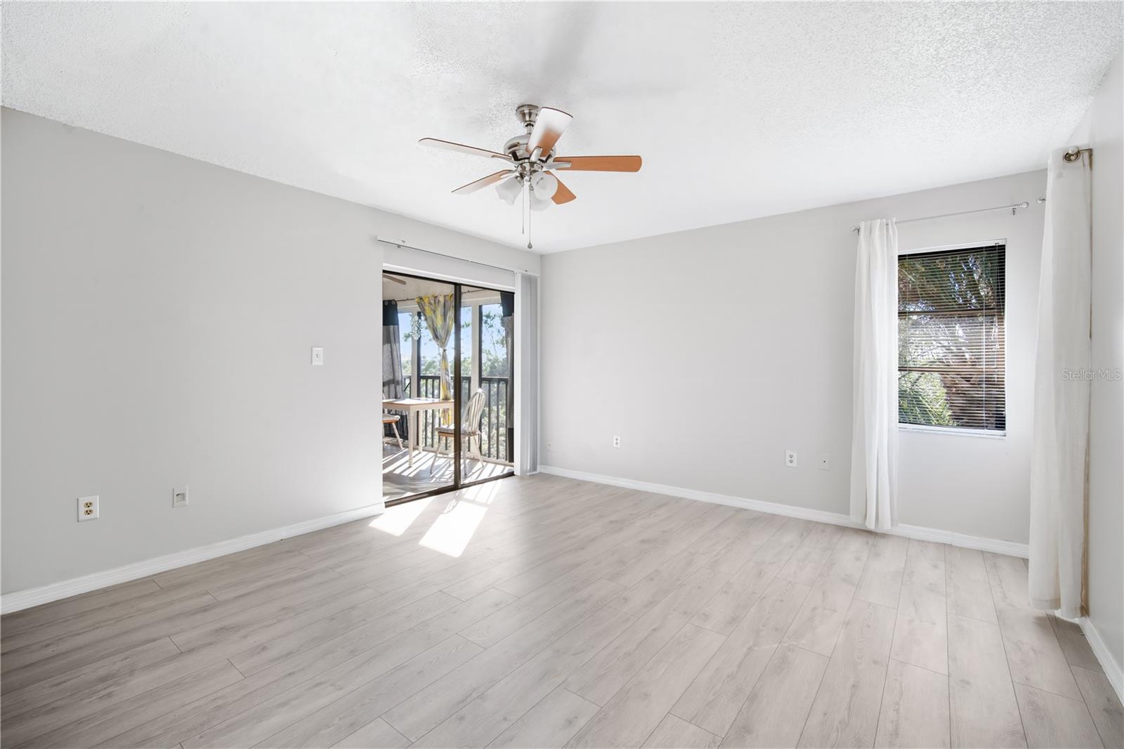 RUSTLEWOOD AT COUNTRYSIDE CONDO - Residential Lease