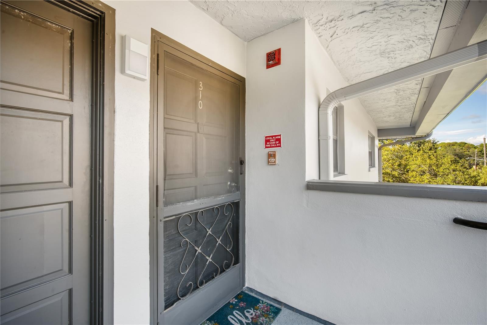 RUSTLEWOOD AT COUNTRYSIDE CONDO - Residential Lease