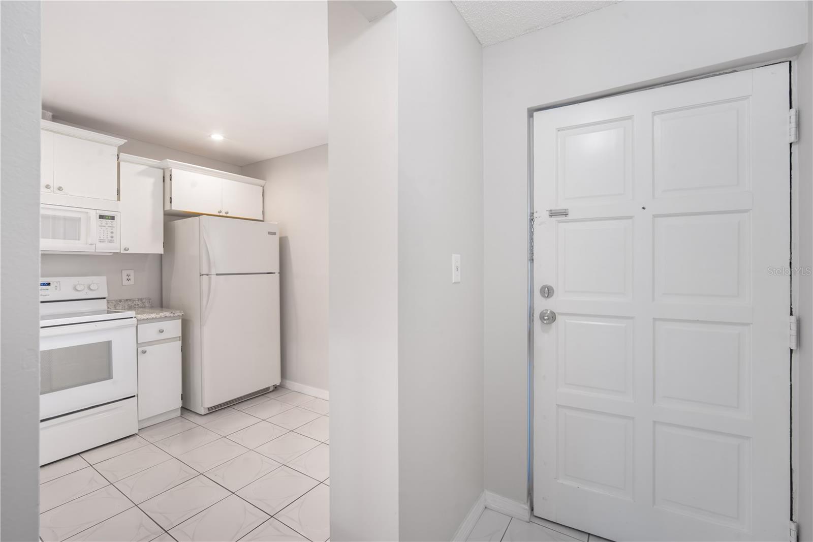 RUSTLEWOOD AT COUNTRYSIDE CONDO - Residential Lease