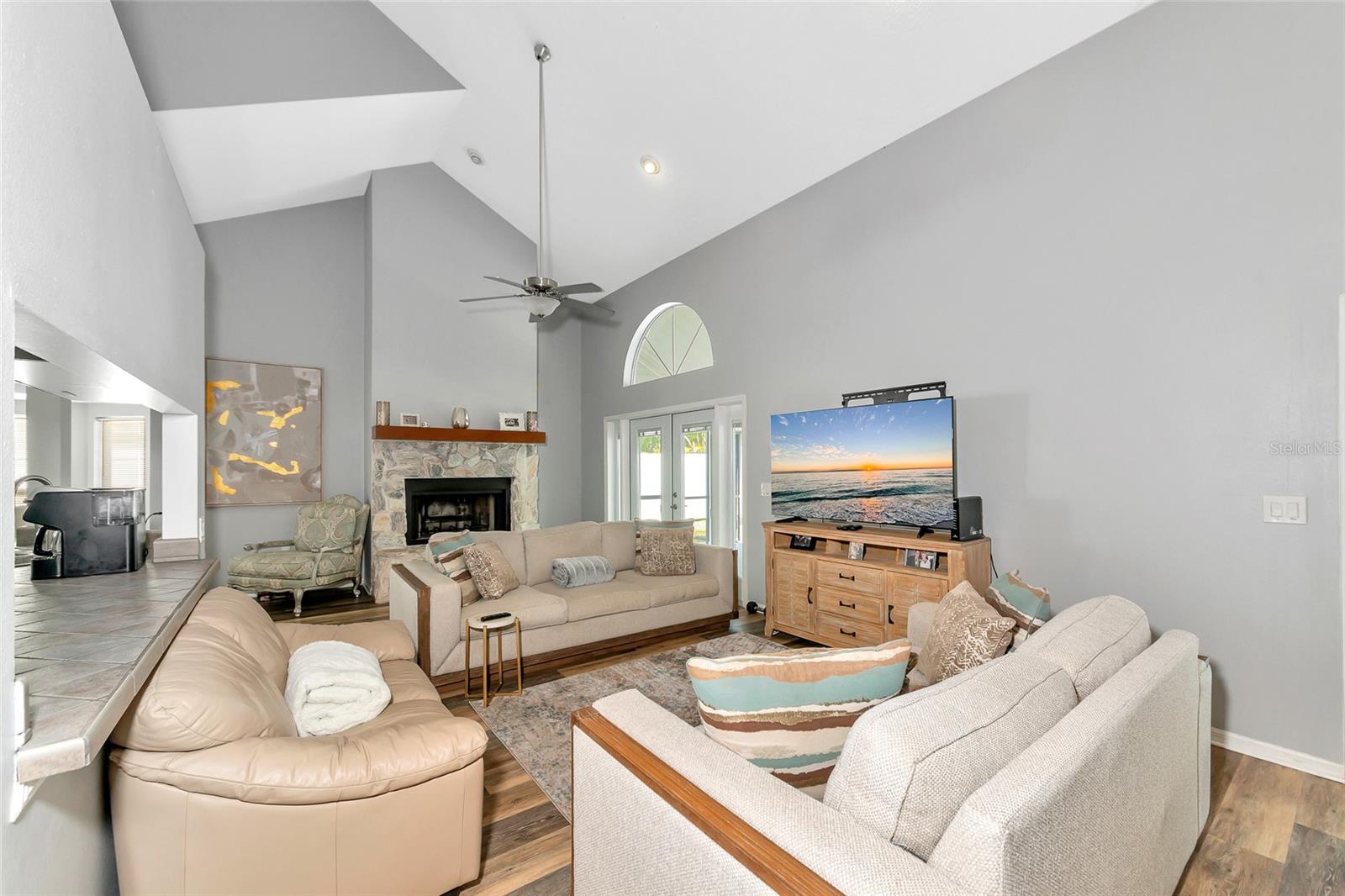 CEDAR CREEK - Residential