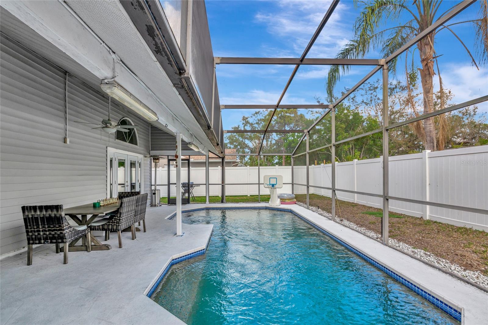 CEDAR CREEK - Residential