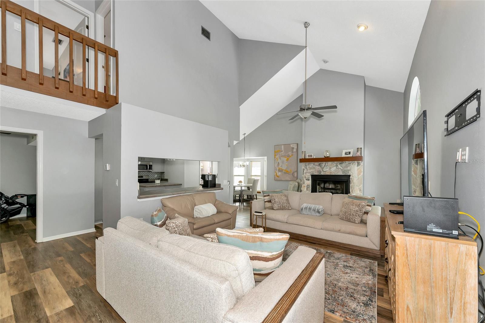 CEDAR CREEK - Residential