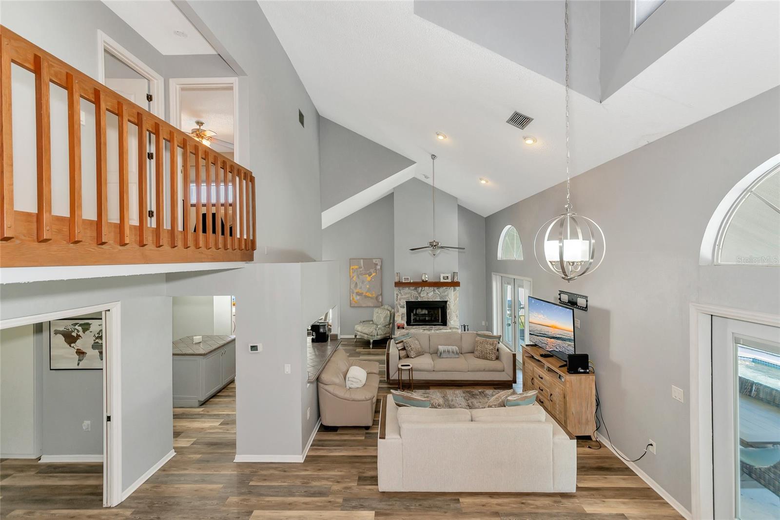 CEDAR CREEK - Residential