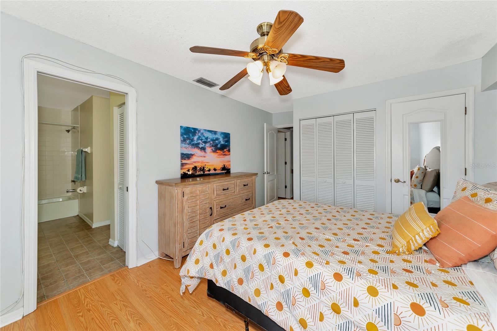 CEDAR CREEK - Residential