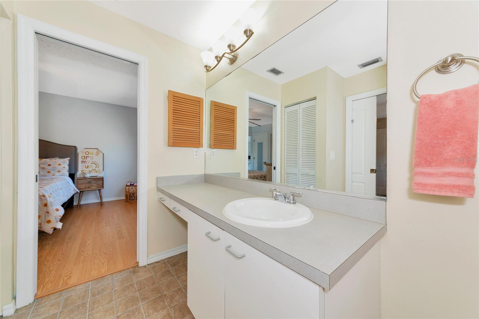 CEDAR CREEK - Residential