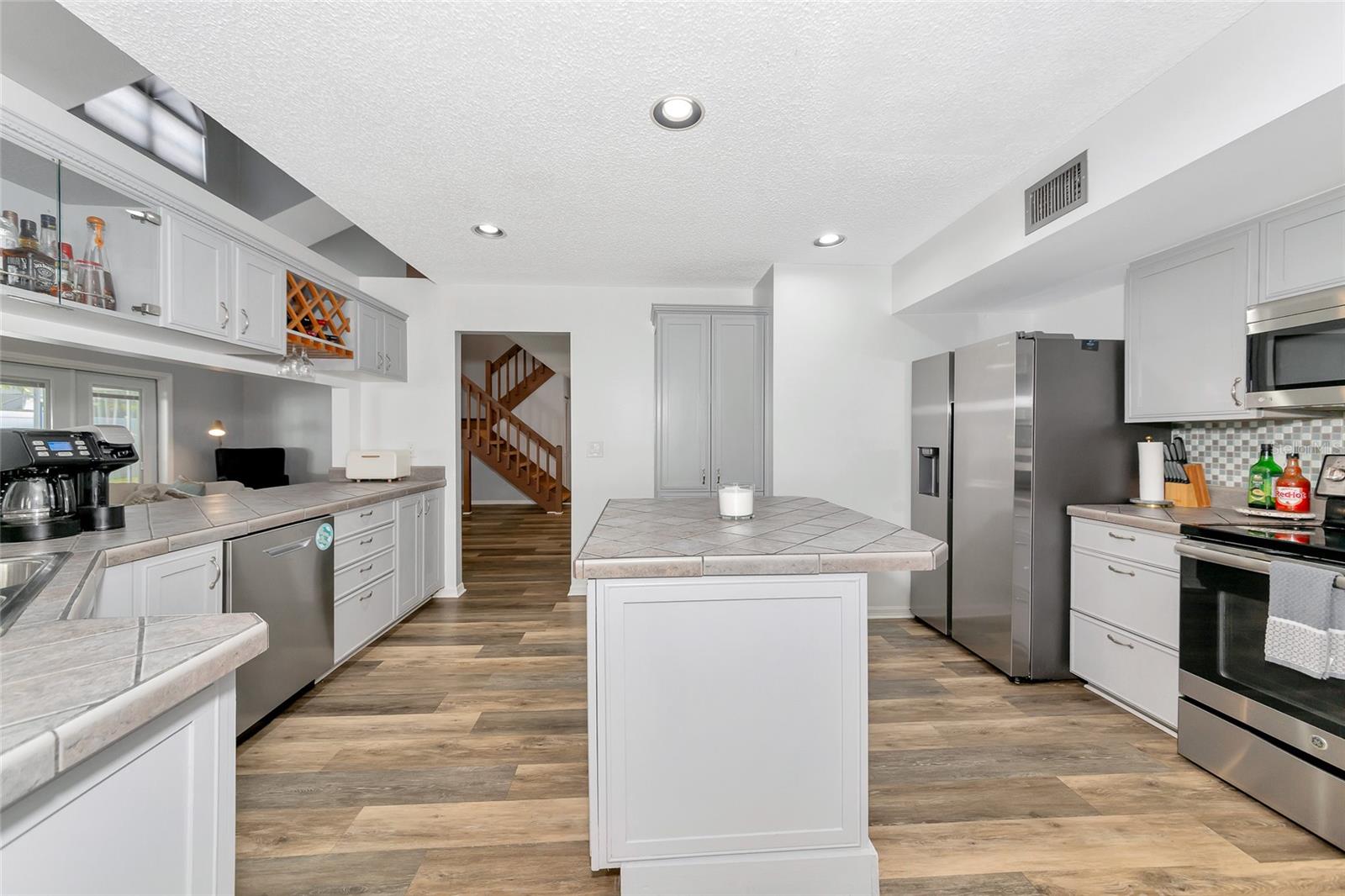 CEDAR CREEK - Residential