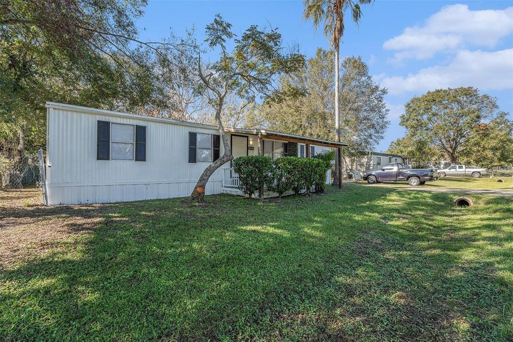 Photo of 4804 Rustic Court E, Lakeland, FL 33810 (MLS # O6311014)