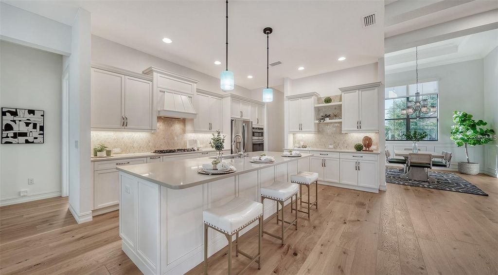 Photo of 15915 Castle Park Terrace, Lakewood Ranch, FL 34202 (MLS # A4668934)