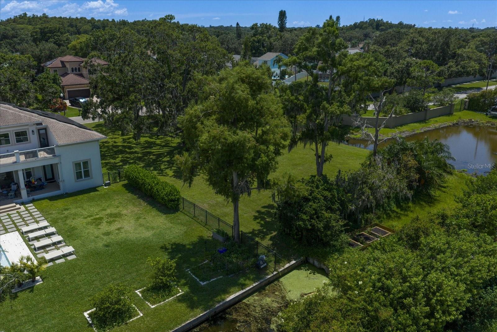 ESTATES OF LAKE TARPON - Land