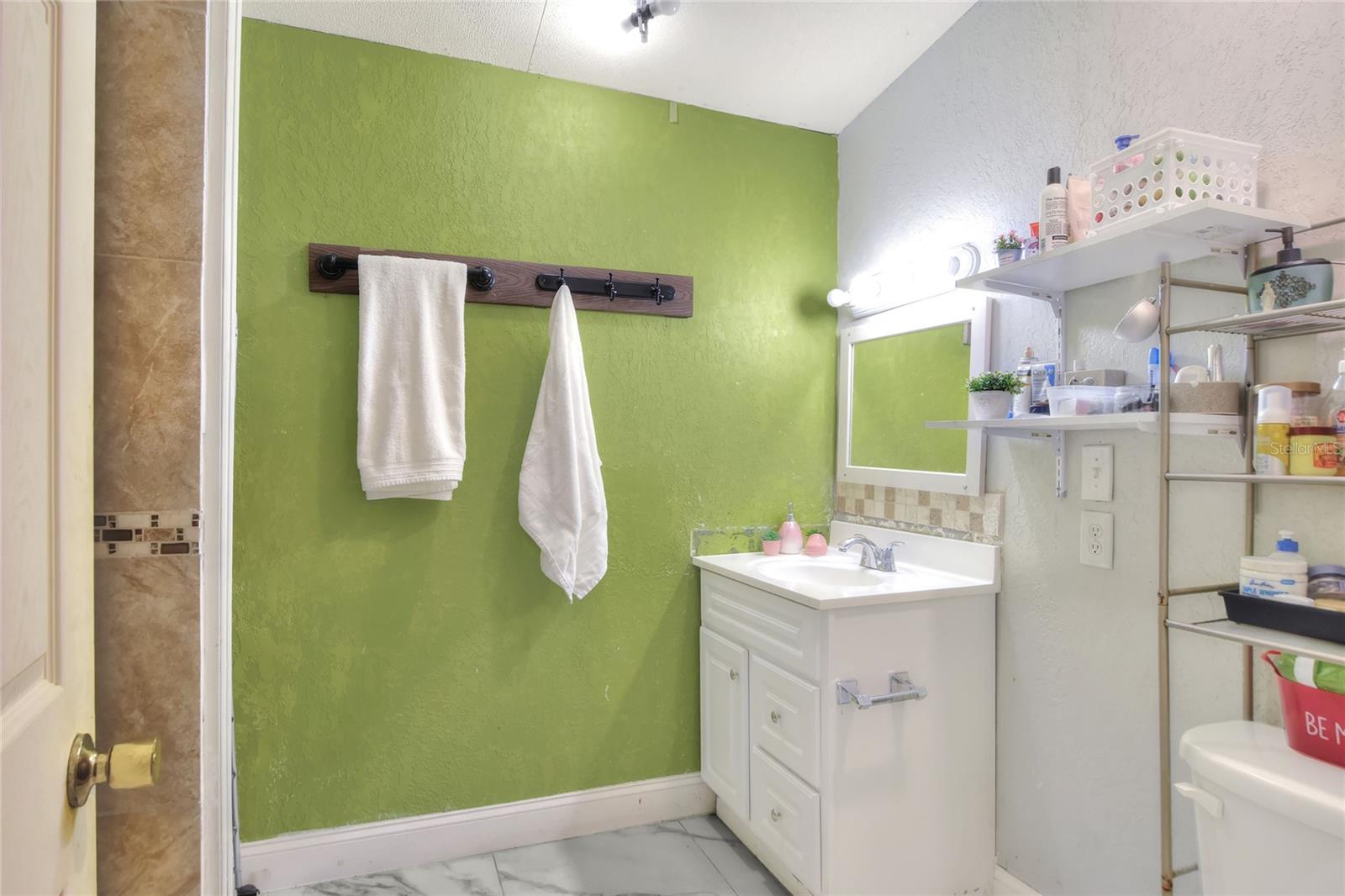 OAKRIDGE ESTATES - Residential